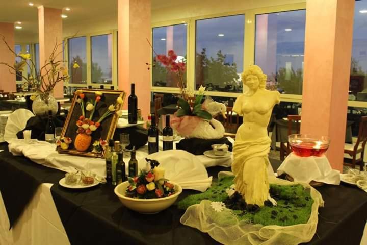 Hotel Buenos Aires Τσέρβια Εξωτερικό φωτογραφία